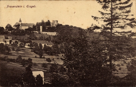 Ak Frauenstein im Erzgebirge, Stadtansicht, Schloss  Erzgebirge, historische Landschaft