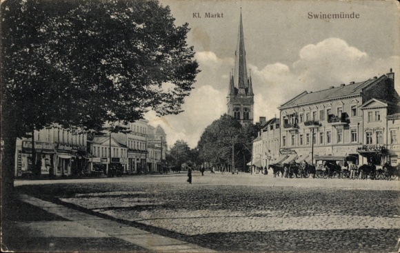 Postcard Świnoujście Swinoujscie Pomerania, KL Market, street view, church, building