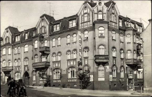 Postcard Ronneburg in Thuringia, HO bismuth restaurant, hotel luck on