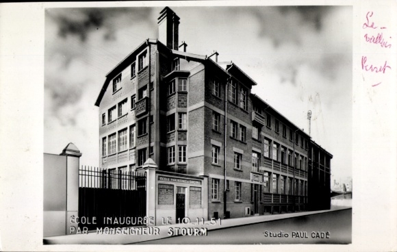 CPA Ecole Inauguree 1951 par Monseigneur Stourm
