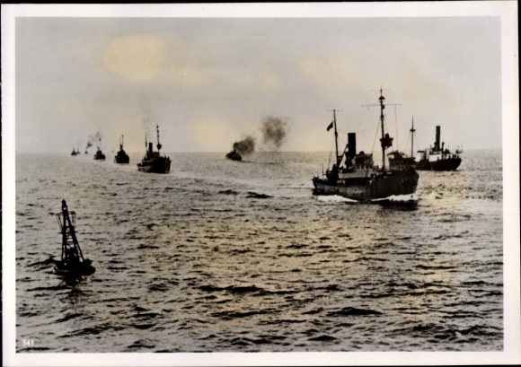 Photo Heinrich Hoffmann, German outpost boats in the North Sea, December 1939