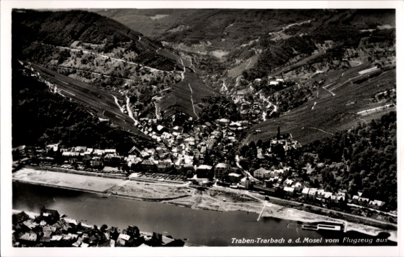 Ak Traben Trarbach an der Mosel, Fliegeraufnahme