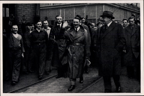 Collective picture No. 91 Adolf Hitler, visiting the Rhenish Westphalian industry