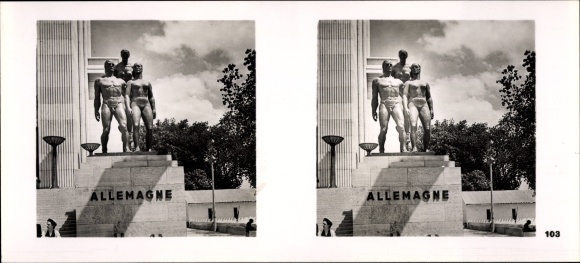 Stereo spatial image photo &quot;German sculpture of our time&quot; No. 103 Group in front of the German House
