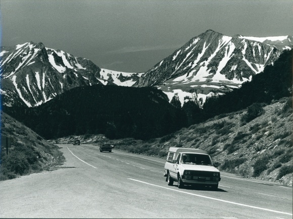 Photo California USA, Col Tigga, mountains, cars