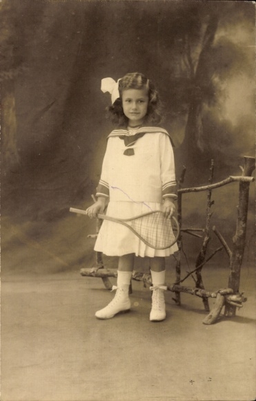 Photo Postcard girl with badminton racket, portrait