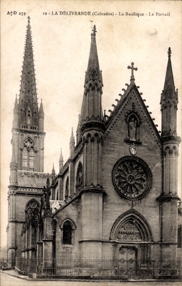 Ak La Delivrande Calvados, Basilika, Portal