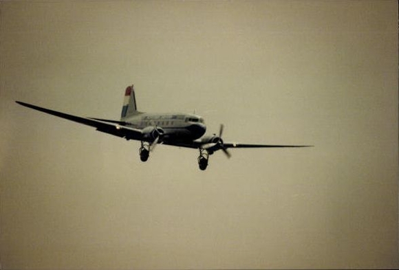 Set von 100 Fotos Flugzeuge und  Hubschrauber
