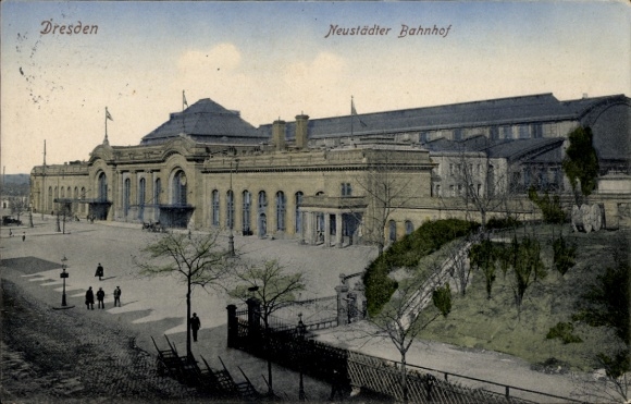 Postcard Dresden Neustadt, Neustädter Bahnhof