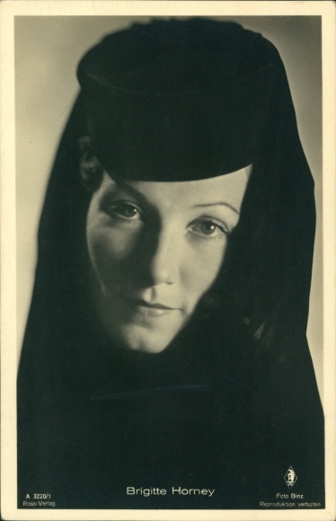 Postcard actress Brigitte Horney, portrait