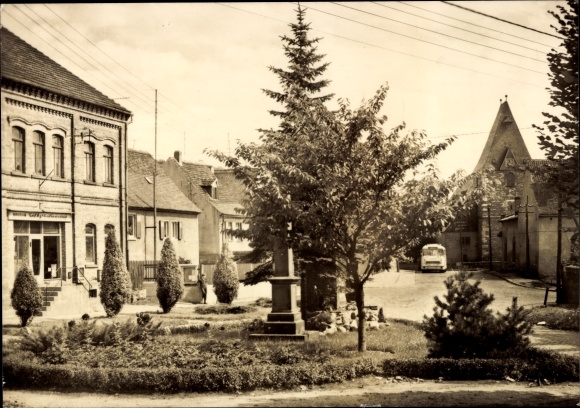 Postcard Bornstedt in Saxony Anhalt, building with entrance stairs, monument