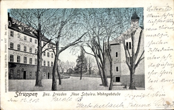 Ak Struppen Saksisch Zwitserland, voorgevel: woongebouw, nieuwe school, bomen, straat, dorpsgezicht...