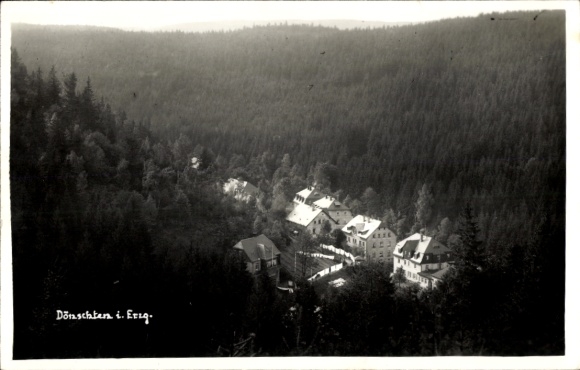 Photo Postcard Dönschten Dippoldiswalde in the Ore Mountains, view into the valley