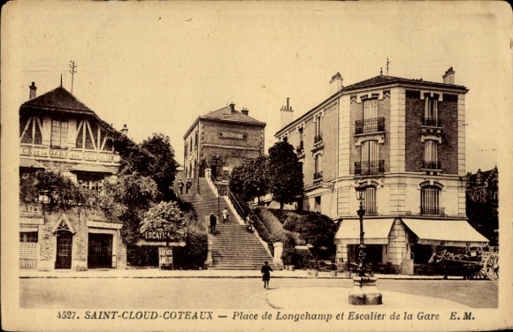 Postcard Saint Cloud Coteaux Hauts de Seine, Place de Longchamp and Escalier de la Gare