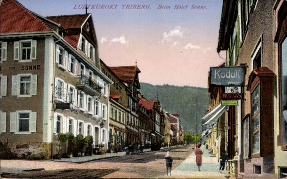 Ak Triberg im Schwarzwald, Luftkurort  Hotel Sonne, Straßenansicht, Kodak Werbeschilder