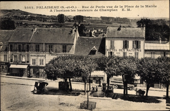 Ak Palaiseau Essonne, Rue de Paris vue de la Place de la Mairie, Hotel des Nations