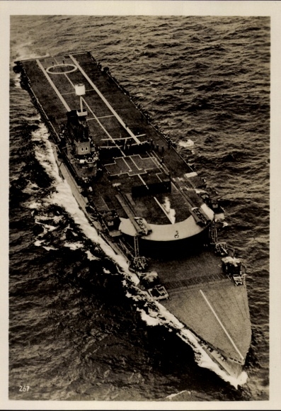 Photo Heinrich Hoffmann, English aircraft carrier Courageous, September 1939, aerial photograph