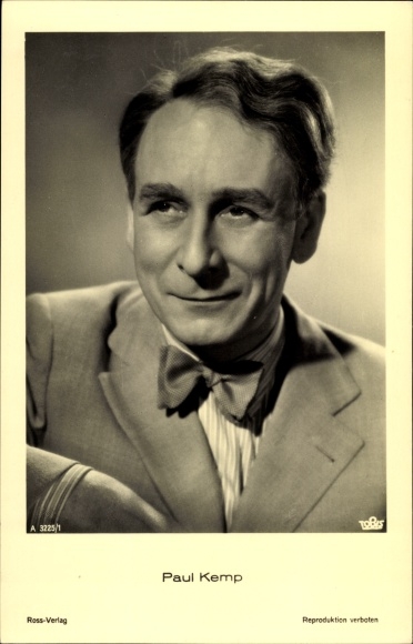 Ak Schauspieler Paul Kemp, Portrait im Anzug mit Fliege, Ross Verlag A 3225 1