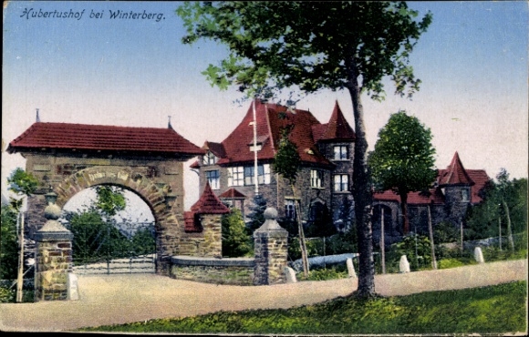 Postcard Winterberg in Sauerland, Hubertushof, building in historic style, green surroundings