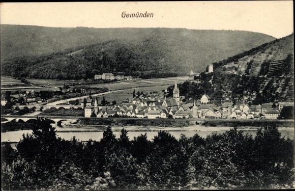 Postcard Gemünden am Main Lower Franconia, church, ruin Scherenburg, town panorama