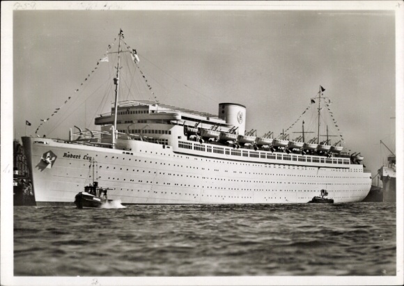 Postcard KDF steamer Robert Ley