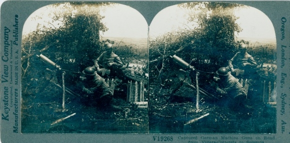 Stereo photo Captured German machine guns on road from Villers Cotterets to Soissons, I WW