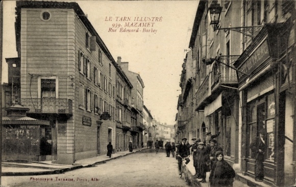 Postcard Mazamet Tarn, narrow street, houses, people, black and white