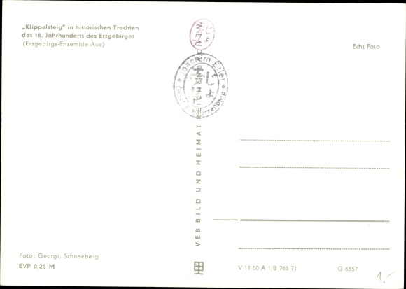 Postcard Erzgebirge, Klippelsteig, historical costumes from the 18th century, Ore Mountains Ensemble Aue
