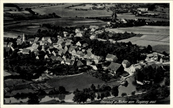 Ak Ottendorf Okrilla Sachsen, Luftaufnahme von Ottendorf, Häuser, Fluss, Felder
