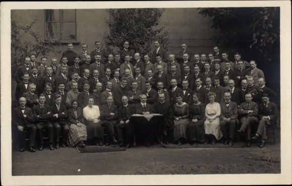 Foto Ak Warendorf im Münsterland, Bidgenbach 88, Katholischer Volksverein, Gruppenbild