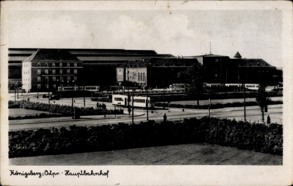 Ak Kaliningrad Königsberg Ostpreußen, Hauptbahnhof, Vorplatz, Straßenbahnen