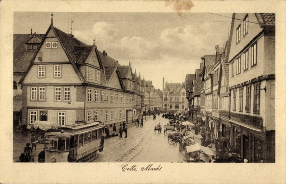 Postcard Celle in Lower Saxony, market, tram