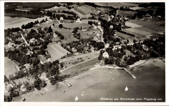 Ak Riederau Dießen am Ammersee Oberbayern, Luftaufnahme, Ammersee, Riederau, Landschaft, Wasser, 