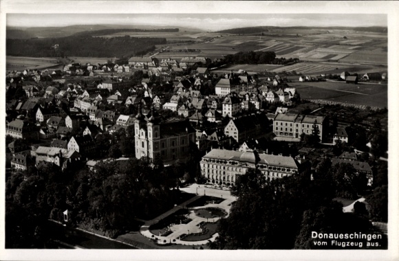 Ak Donaueschingen im Schwarzwald, Fliegeraufnahme
