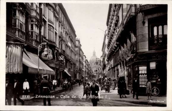Ak Zaragoza Saragossa Aragonien,  Calle de Don Alfonso I, belebte Straßenszene, historische Ar...