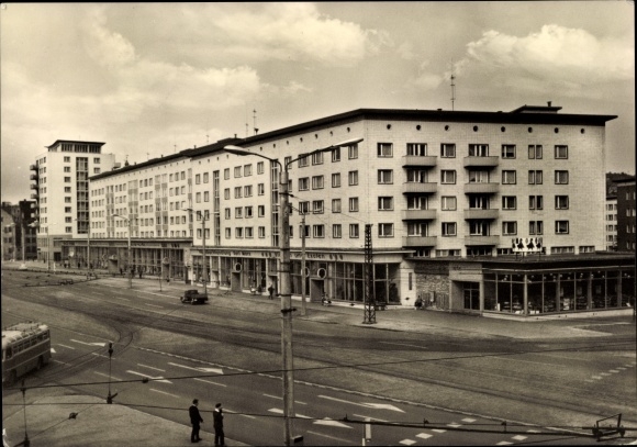 Ak Gera, Strasse der Republik, Geschäfte, Blumen und Exoten, Volksbuchhandlung Karl Marx