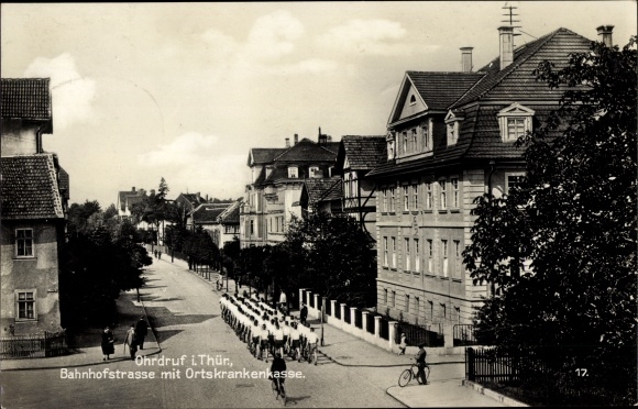 Postcard Ohrdruf in the Thuringian district of Gotha, Bahnhofstrasse, local hospital