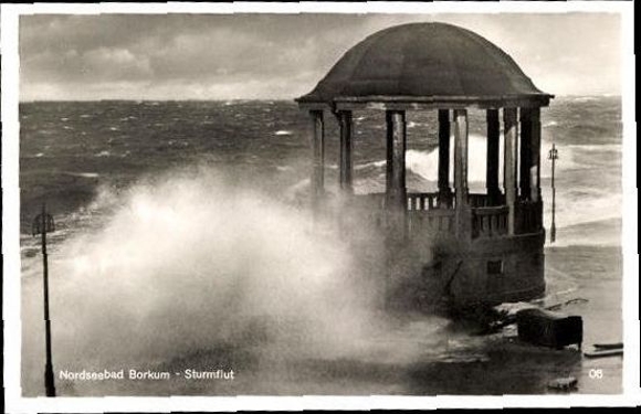 10 old PCs Insel Borkum, various views