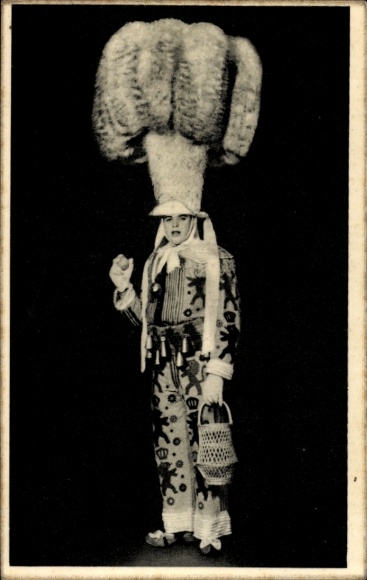 Postcard Mons Wallonia Hainaut, Société de Gilles, Les Sans Soucis, carnival uniform