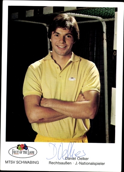 Postcard handball player Daniel Oelker, autograph