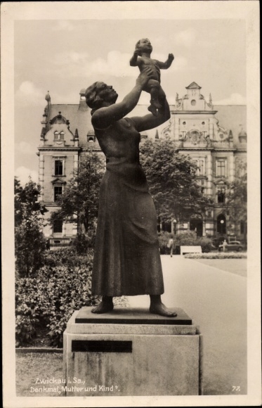 PC Zwickau in Saxony, monument mother and child
