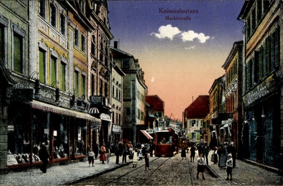 Postcard Kaiserslautern in Rhineland Palatinate, view of Marktstraße, tram, passers-by