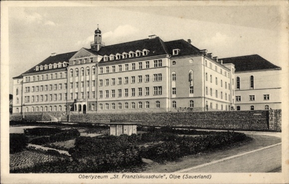Postcard Olpe in Sauerland Westphalia, Oberlyzeum St. Franziskusschule