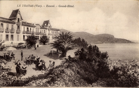 Postcard Le Trayas Saint Raphaël Var, Grand Hotel, Esterel, people, landscape