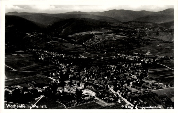 Ak Wachenheim an der Weinstraße Pfalz, Fliegeraufnahme