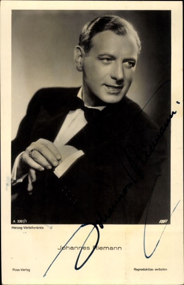 Postcard actor Johannes Riemann, Ross Verlag A 3361 1, portrait, autograph