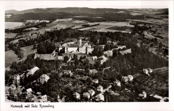 Ak Kronach in Oberfranken, Veste Rosenberg, Fliegeraufnahme