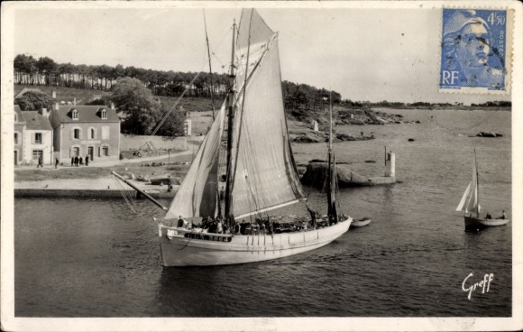 PC Concarneau Finistère, Entree du Port