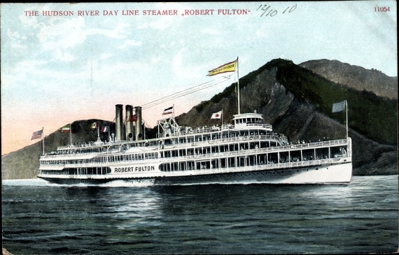 Postcard USA, The Hudson River Day Line Steamer Robert Fulton, river steamer