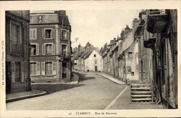 Ak Clamecy Nievre, Straßenszene, Häuser, stille Umgebung, Schwarz-Weiß-Foto